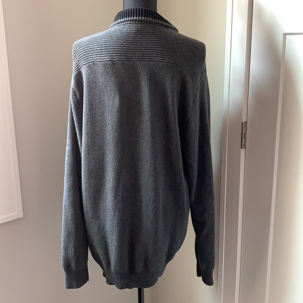 Old Navy Men’s Cardigan - Picture 9 of 10